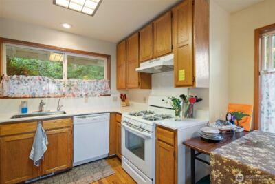 31698 Sunrise Beach Court NE, Kingston, WA 98346 - Photo 13