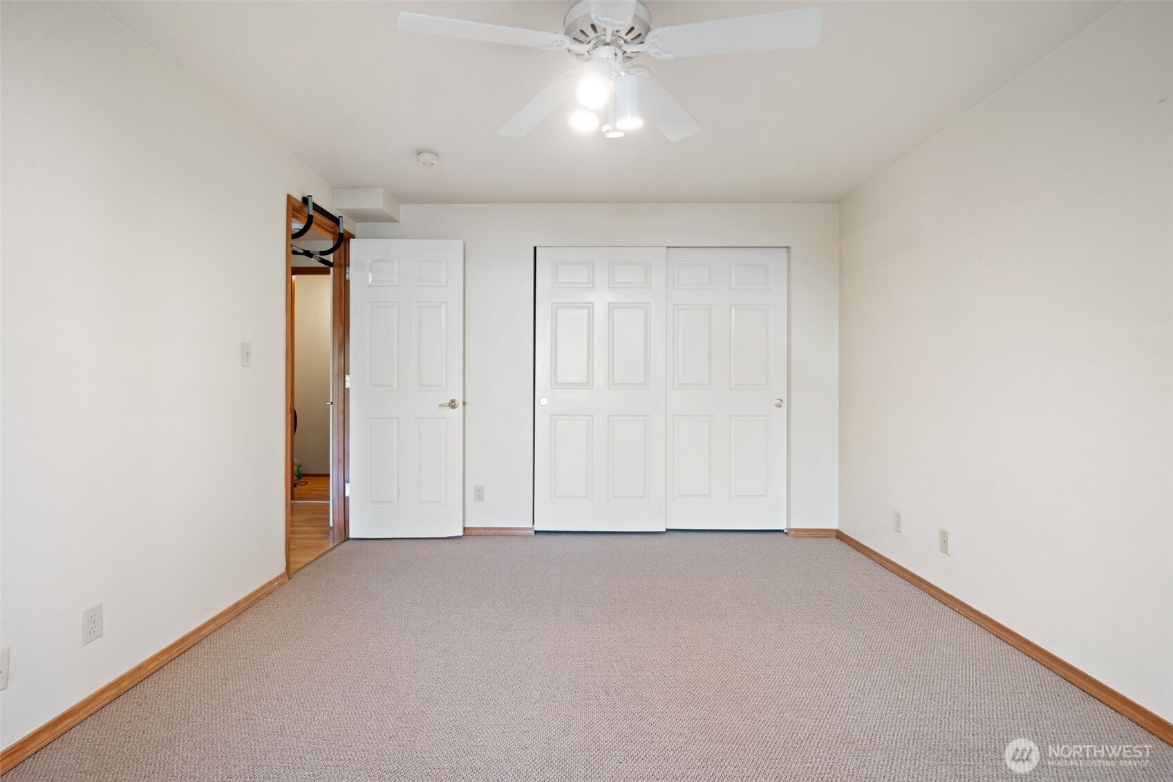 31698 Sunrise Beach Court NE, Kingston, WA 98346