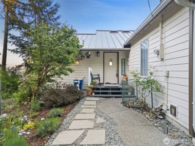 31698 Sunrise Beach Court NE, Kingston, WA 98346 - Photo 3
