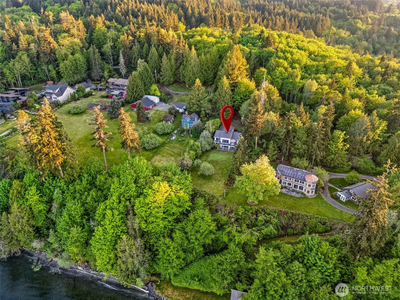31698 Sunrise Beach Court NE, Kingston, WA 98346