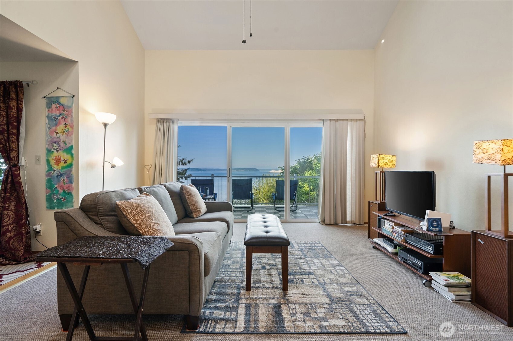 31698 Sunrise Beach Court NE, Kingston, WA 98346