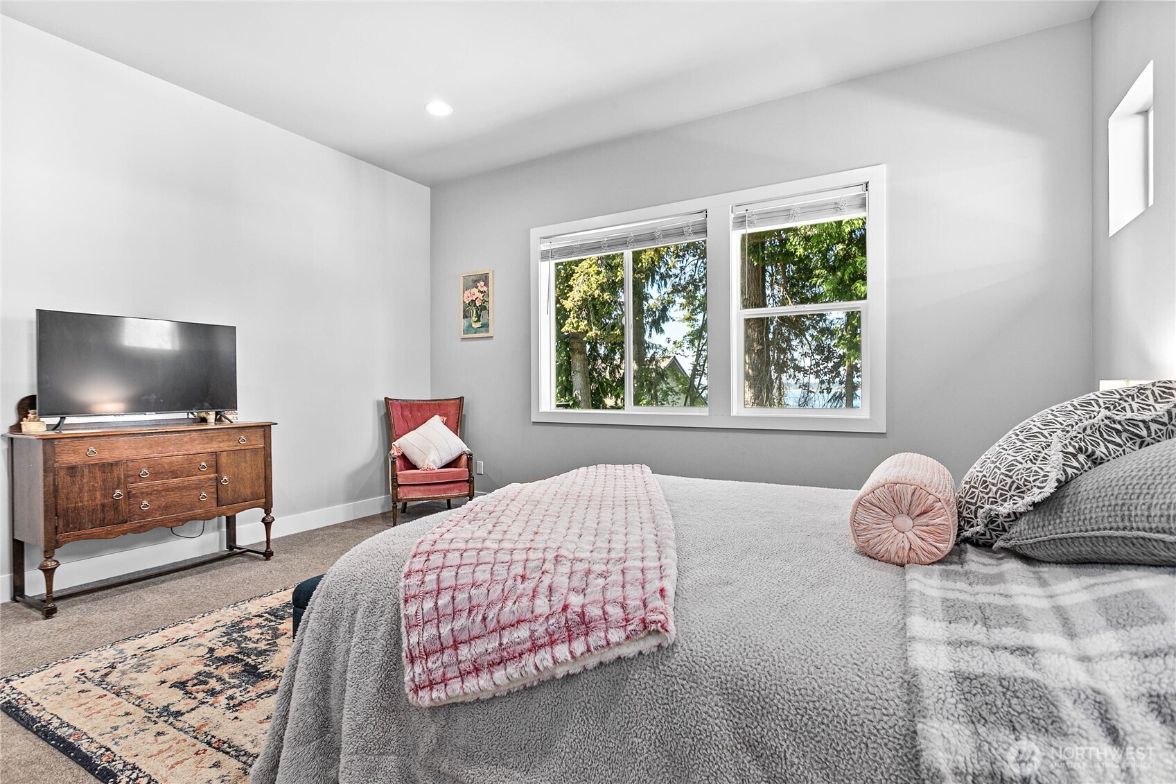5544 Whitehorn Way , Blaine, WA 98230