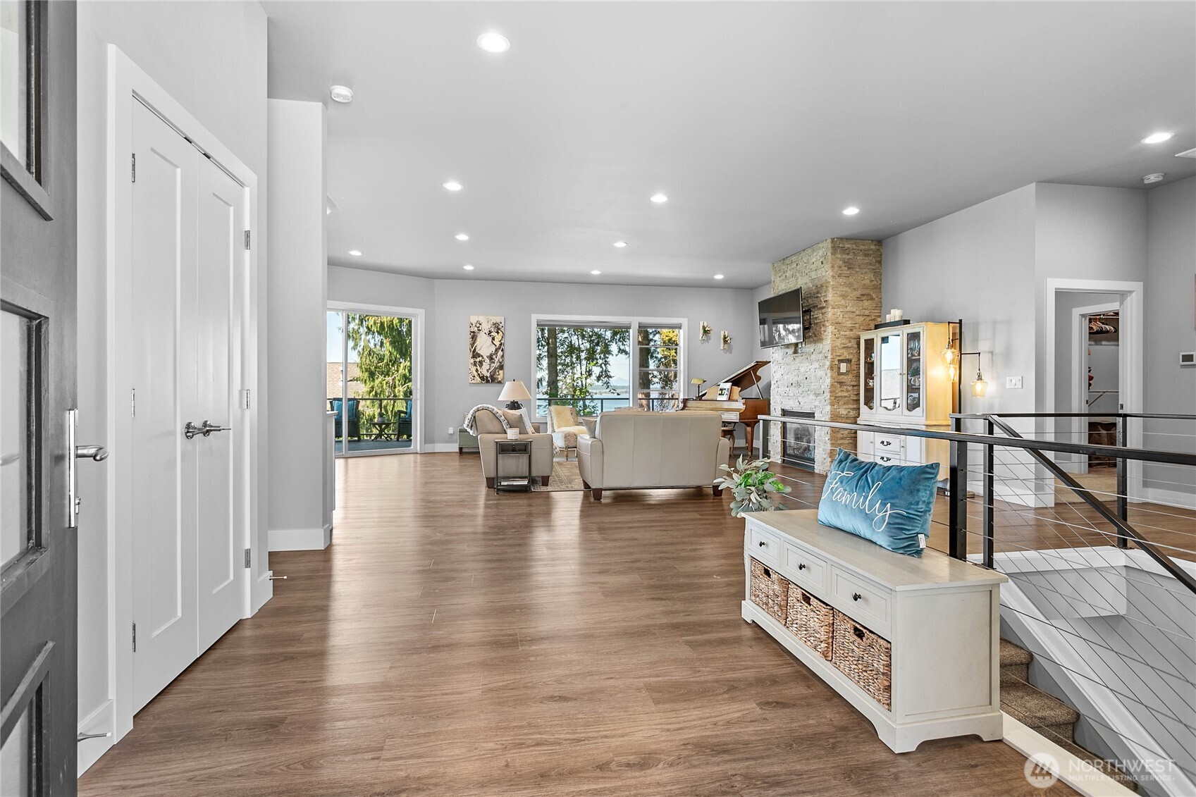 5544 Whitehorn Way , Blaine, WA 98230