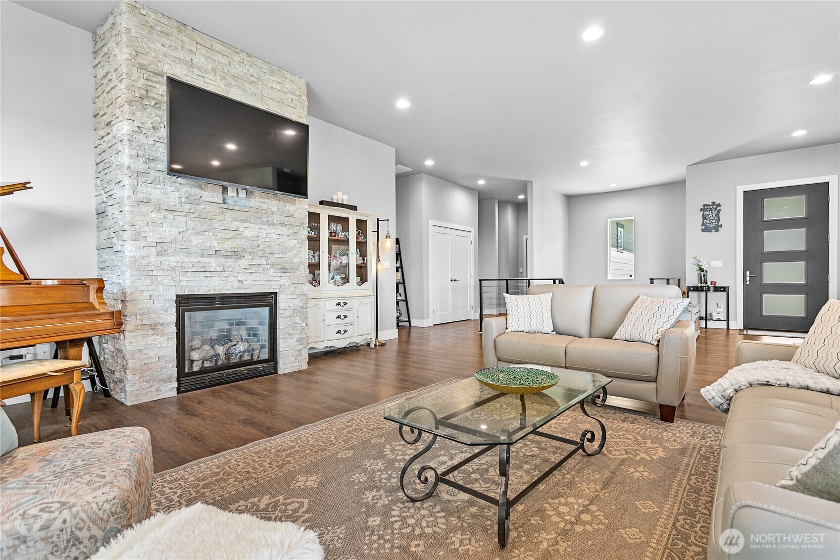 5544 Whitehorn Way , Blaine, WA 98230