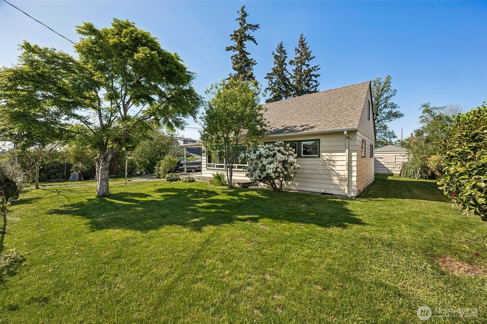 2207 E George Street , Tacoma, WA 98404-4722