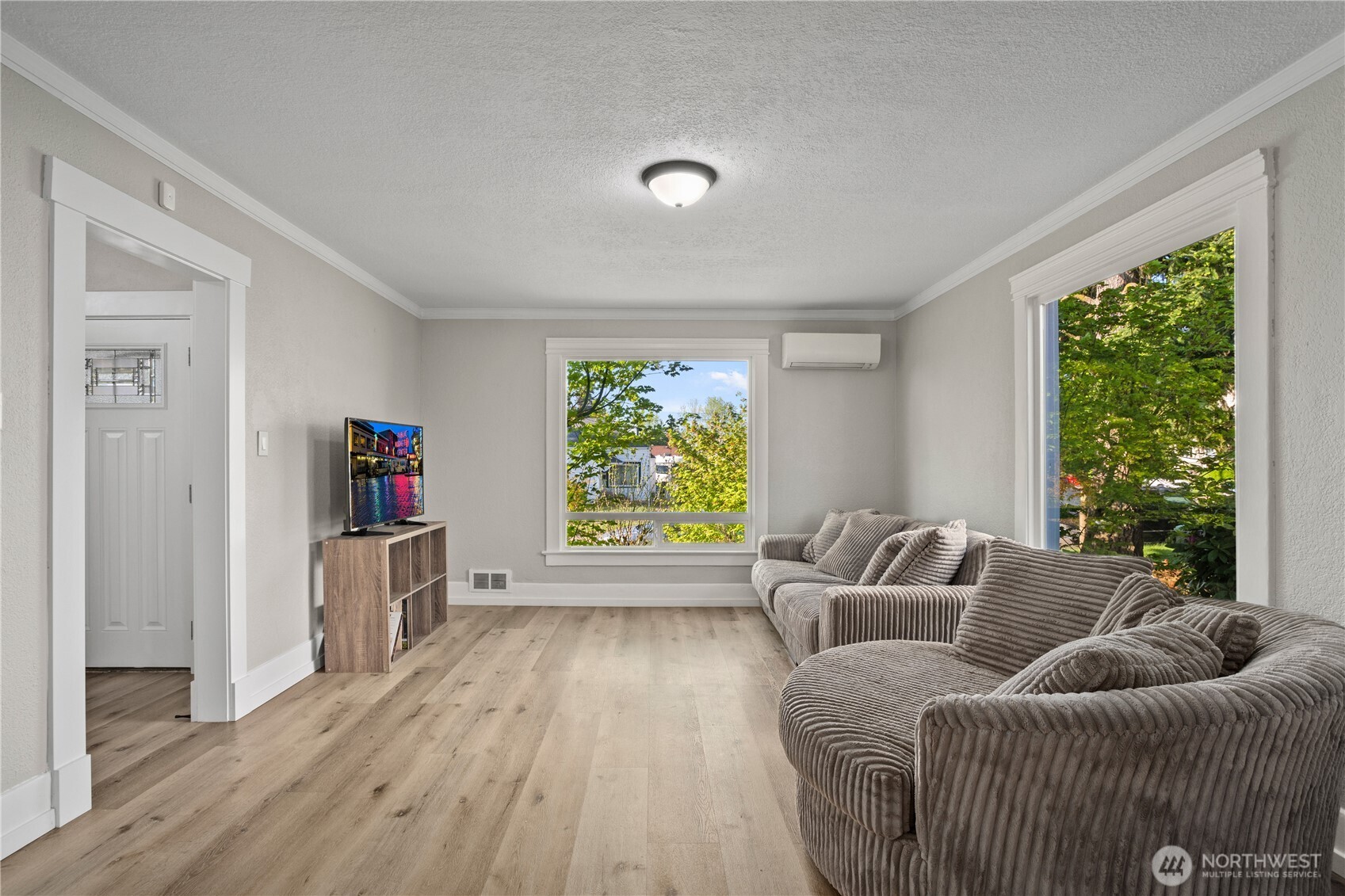 706 S 58th Street , Tacoma, WA 98408