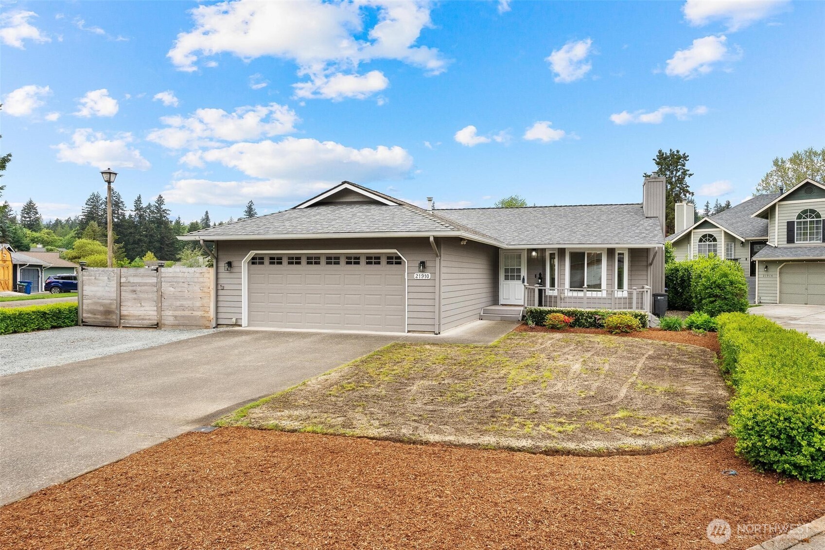 21910 SE 239th Street , Maple Valley, WA 98038