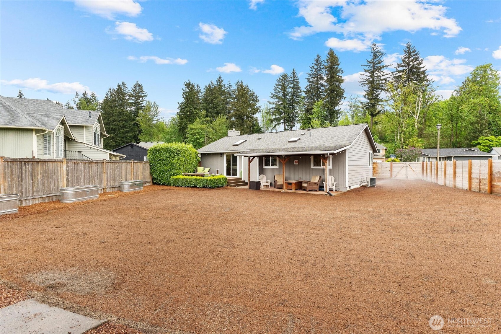 21910 SE 239th Street , Maple Valley, WA 98038