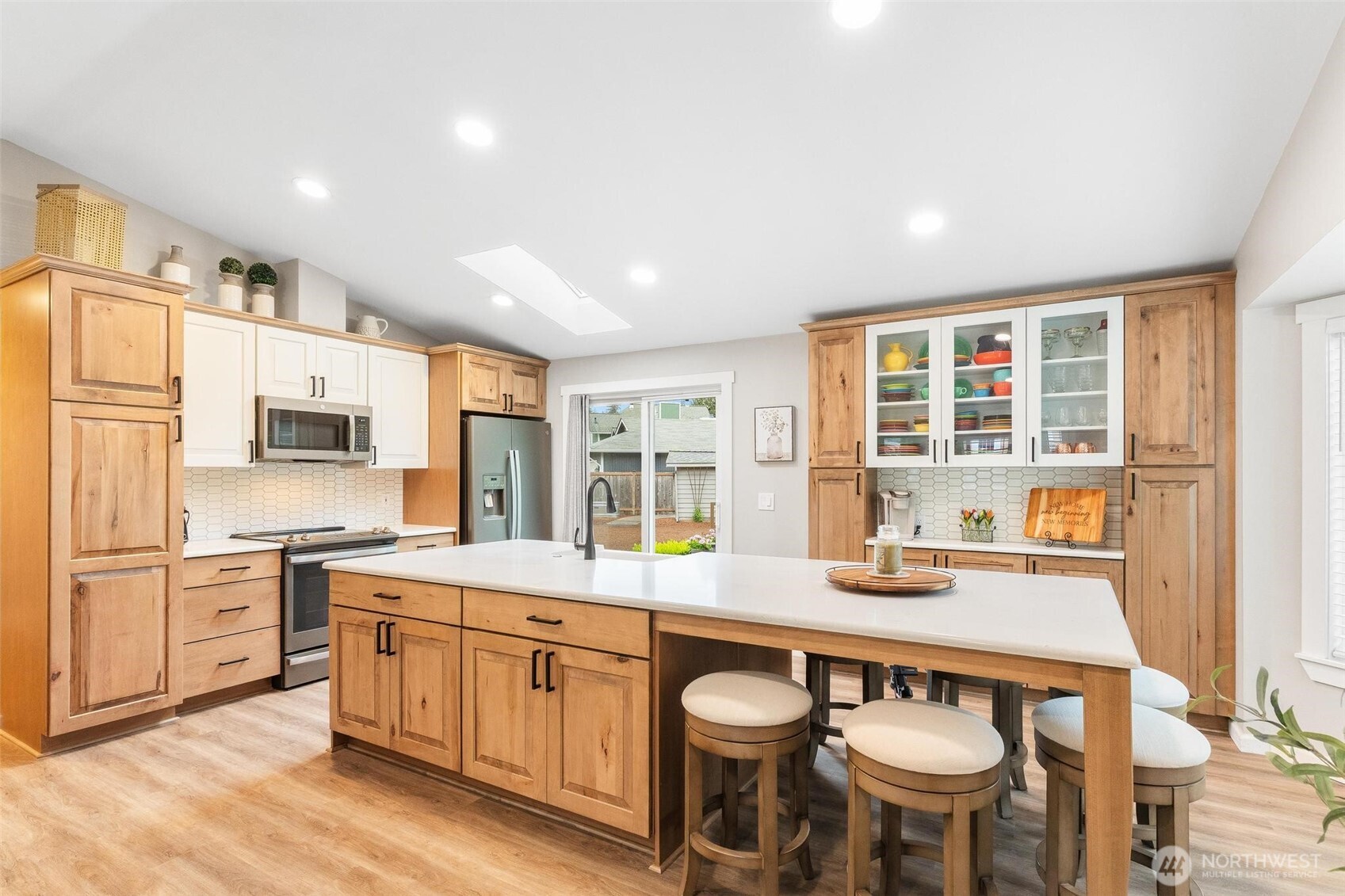 21910 SE 239th Street , Maple Valley, WA 98038
