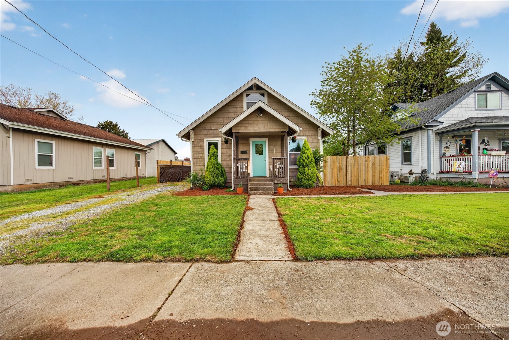 1203 W Main St , Centralia, WA 98531