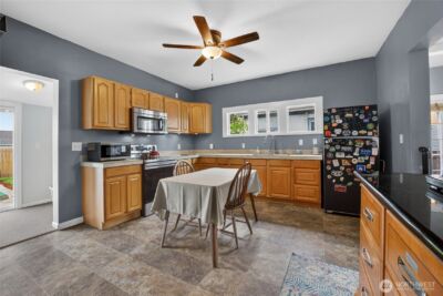 1203 W Main St , Centralia, WA 98531 - Photo 15