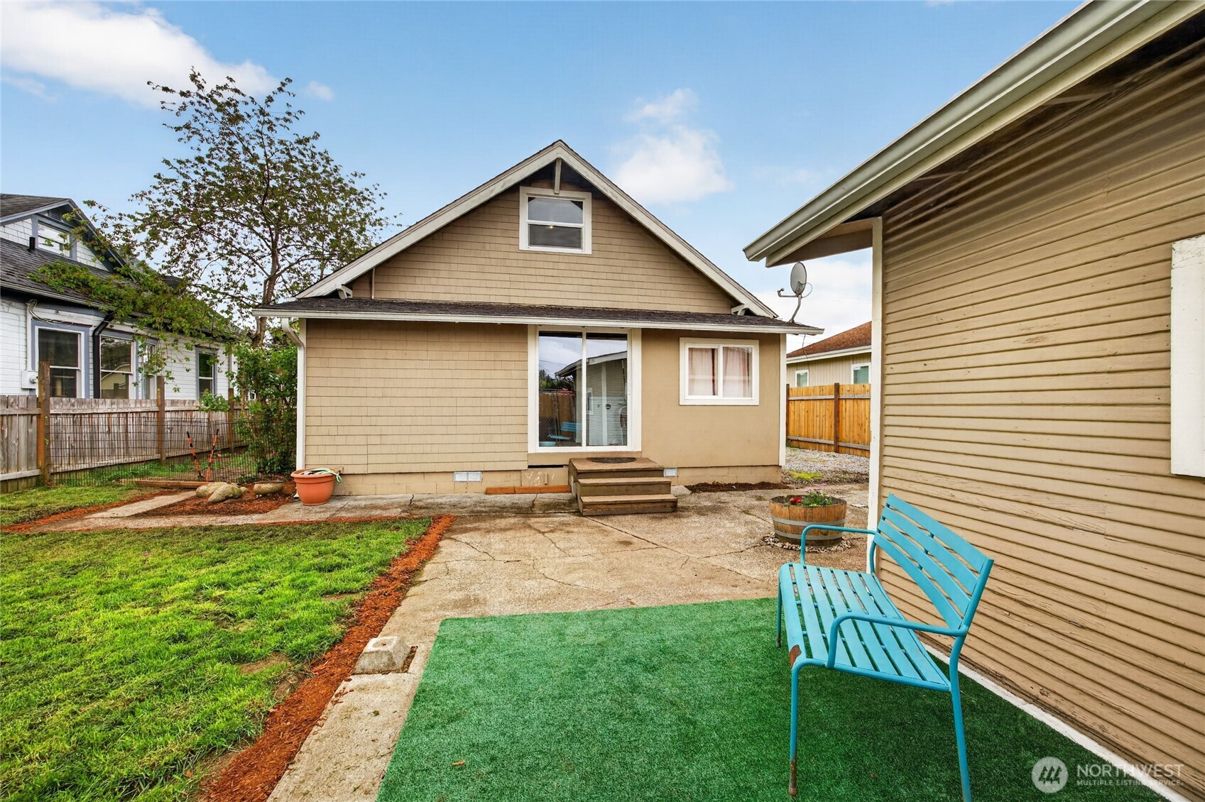 1203 W Main St , Centralia, WA 98531