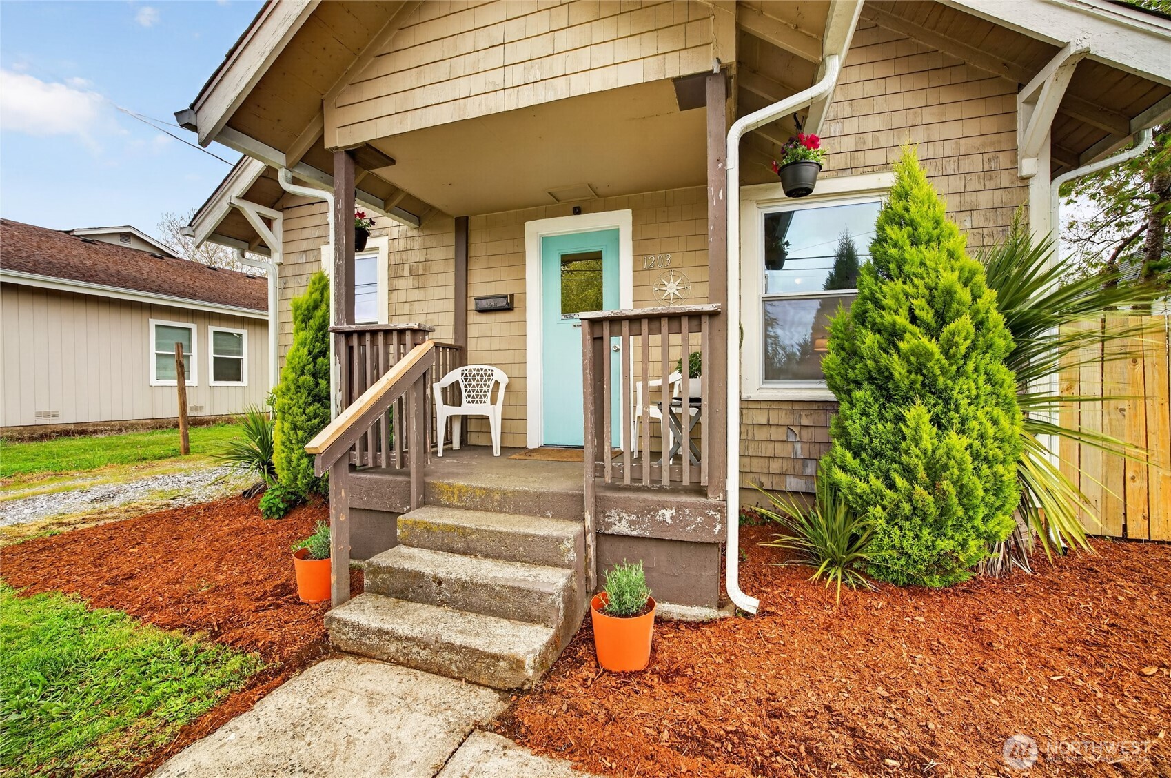 1203 W Main St , Centralia, WA 98531