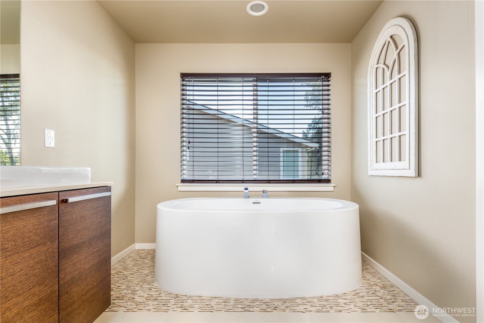 27401 243rd Place SE, Maple Valley, WA 98038