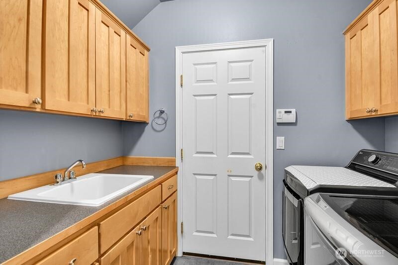 23914 231st Place SE, Maple Valley, WA 98038
