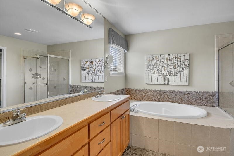 23914 231st Place SE, Maple Valley, WA 98038