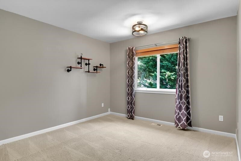 23914 231st Place SE, Maple Valley, WA 98038