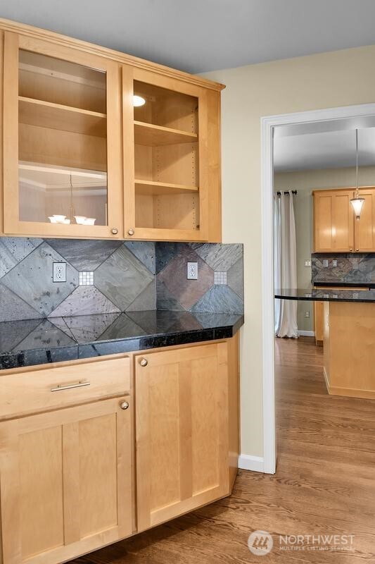 23914 231st Place SE, Maple Valley, WA 98038