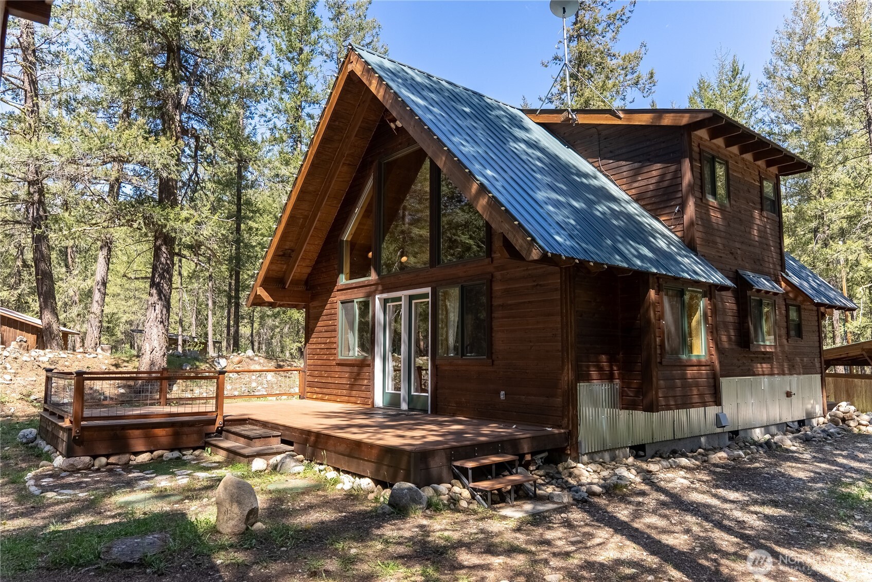 651 Lost River Rd , Mazama, WA 98833