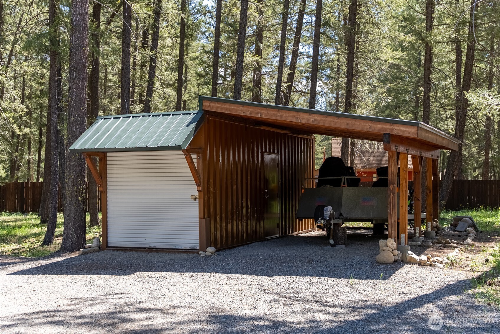 651 Lost River Rd , Mazama, WA 98833