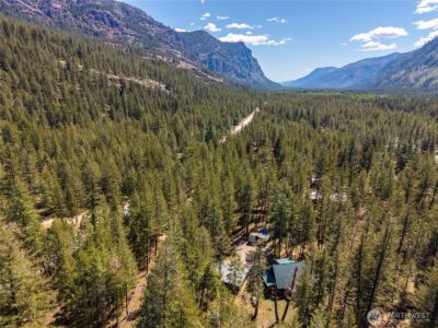651 Lost River Rd , Mazama, WA 98833 - Photo 32
