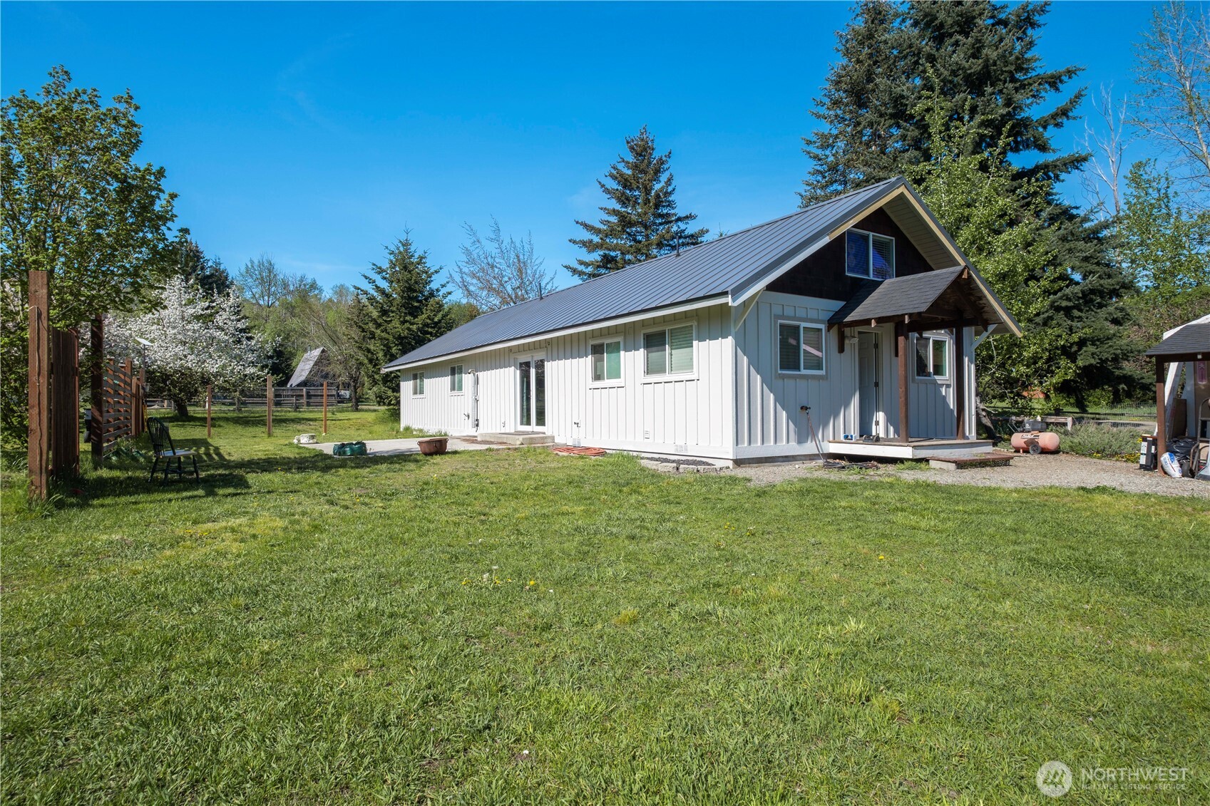 120 Three Lakes Road , Cle Elum, WA 98922