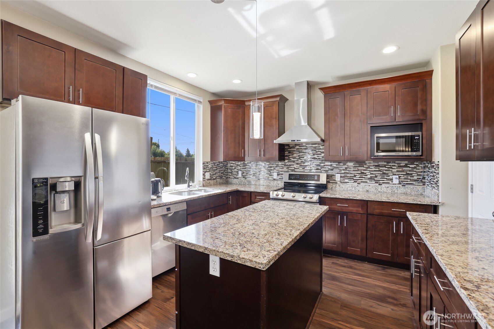 34516 16th Avenue SW, Federal Way, WA 98023