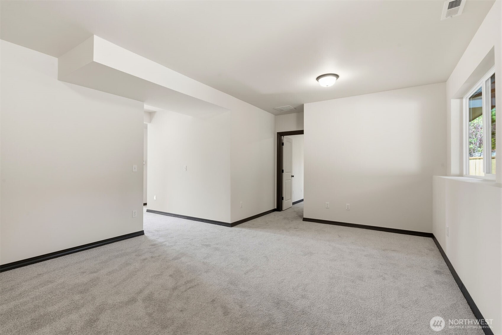 4411 172nd Place SW, Lynnwood, WA 98037