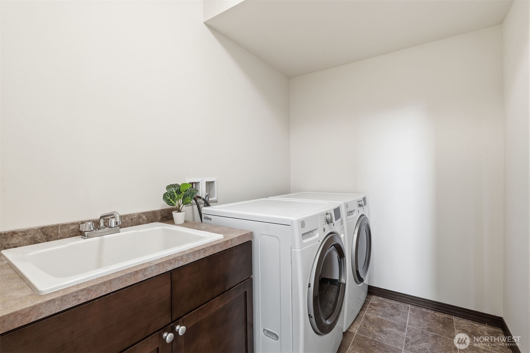 4411 172nd Place SW, Lynnwood, WA 98037