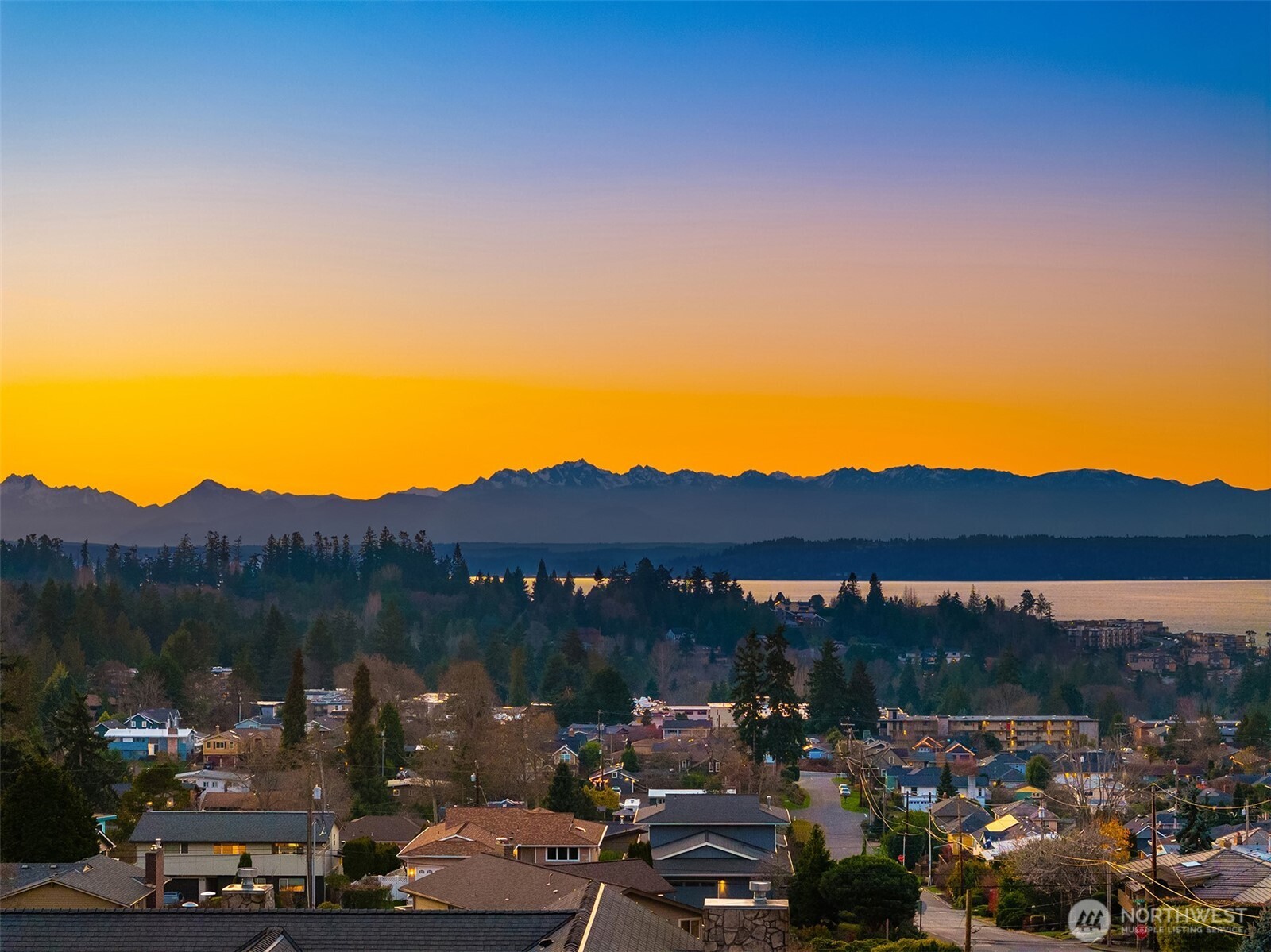 1108 9th Avenue S, Edmonds, WA 98020