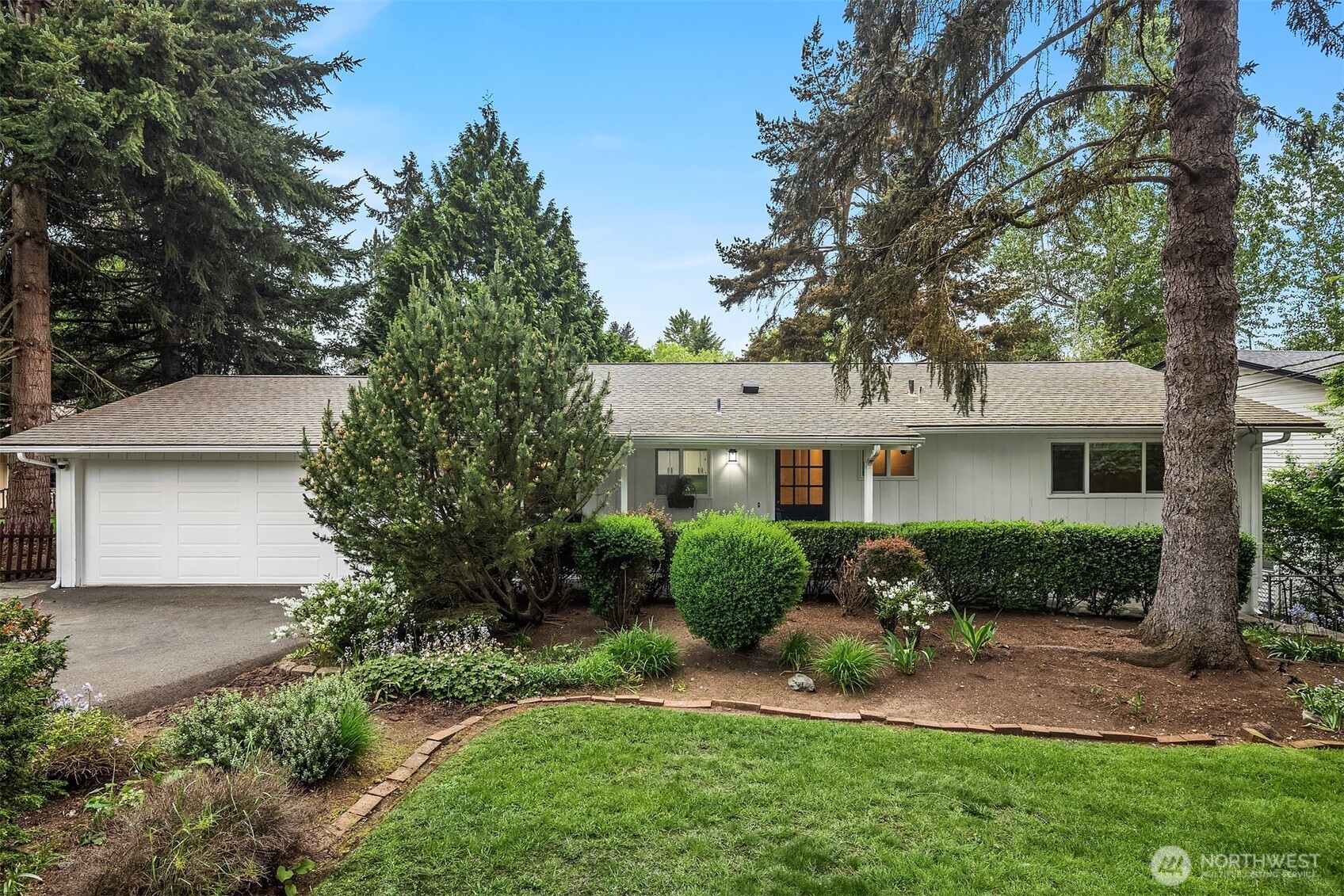 10922 NE 133rd Street , Kirkland, WA 98034