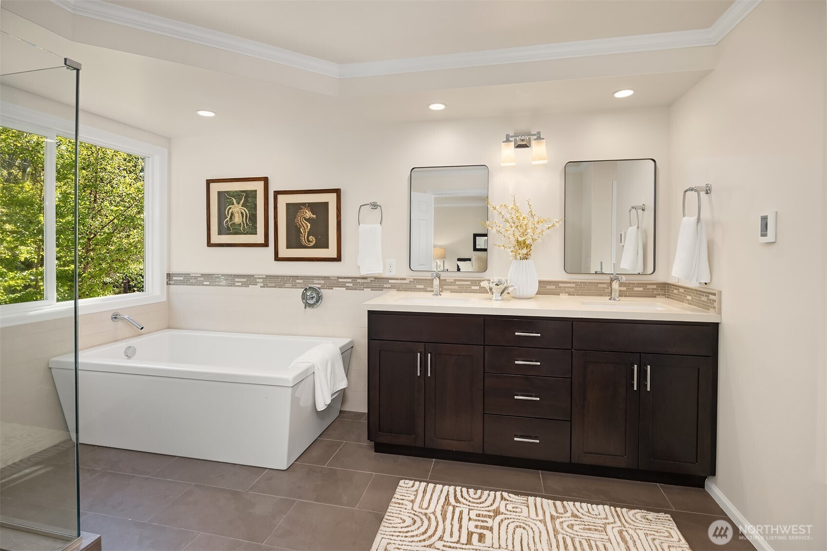 26817 SE 22nd Way , Sammamish, WA 98075