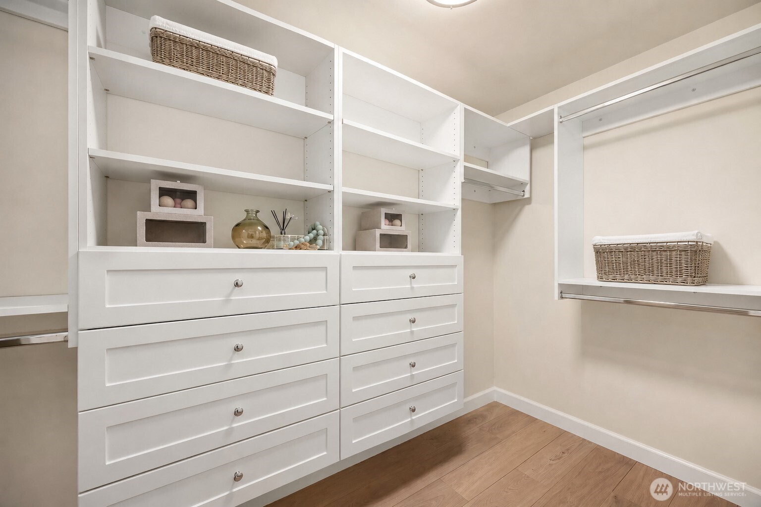 26817 SE 22nd Way , Sammamish, WA 98075