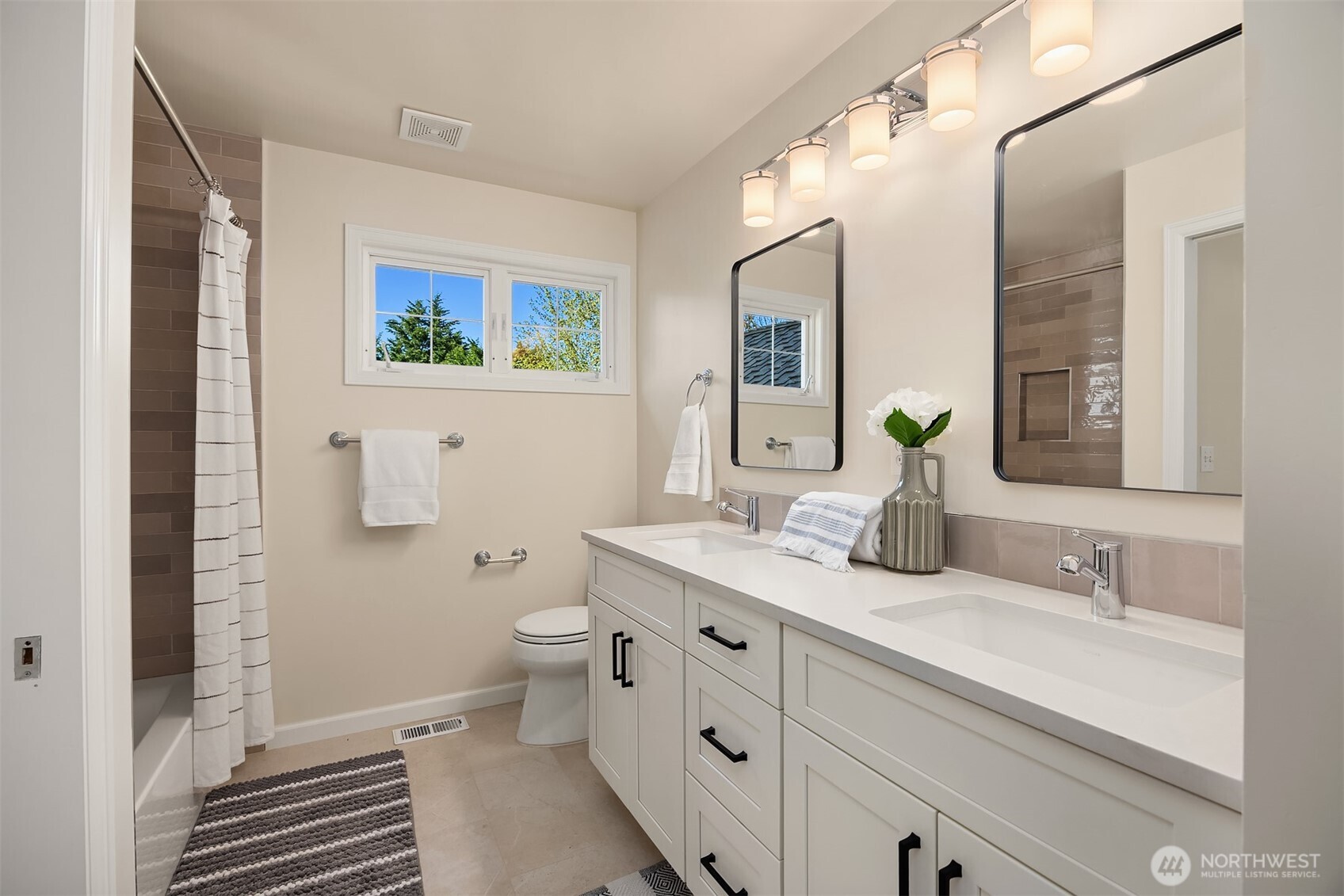 26817 SE 22nd Way , Sammamish, WA 98075
