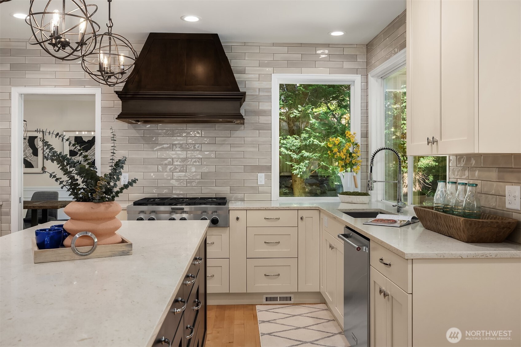 26817 SE 22nd Way , Sammamish, WA 98075