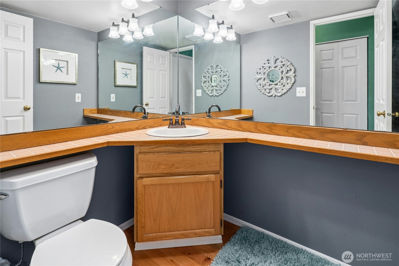 12818 NE 203rd Place , Bothell, WA 98011