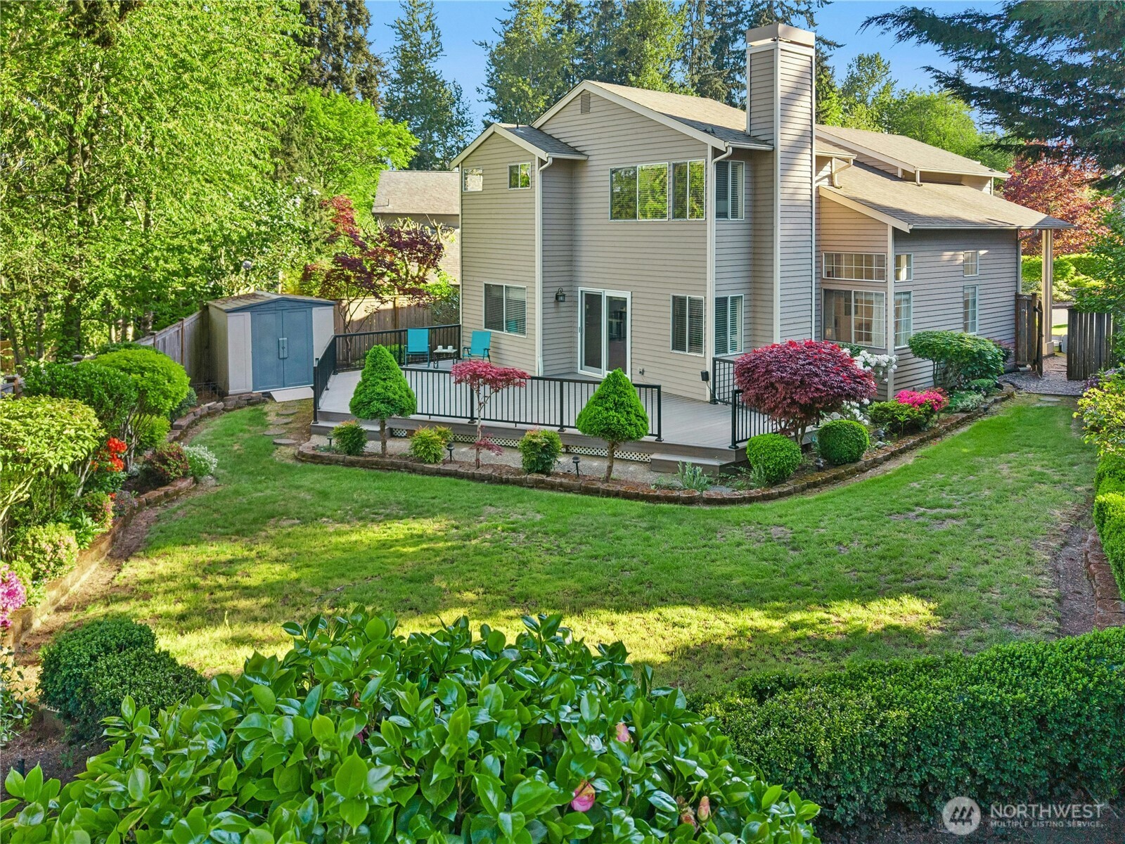 12818 NE 203rd Place , Bothell, WA 98011