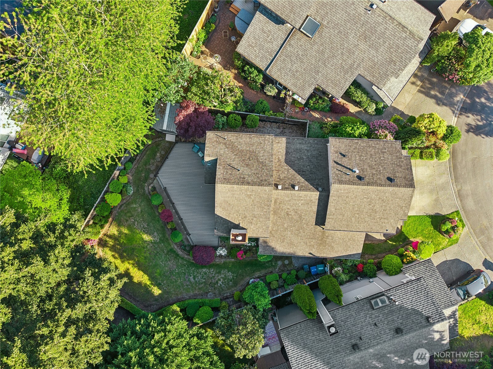 12818 NE 203rd Place , Bothell, WA 98011