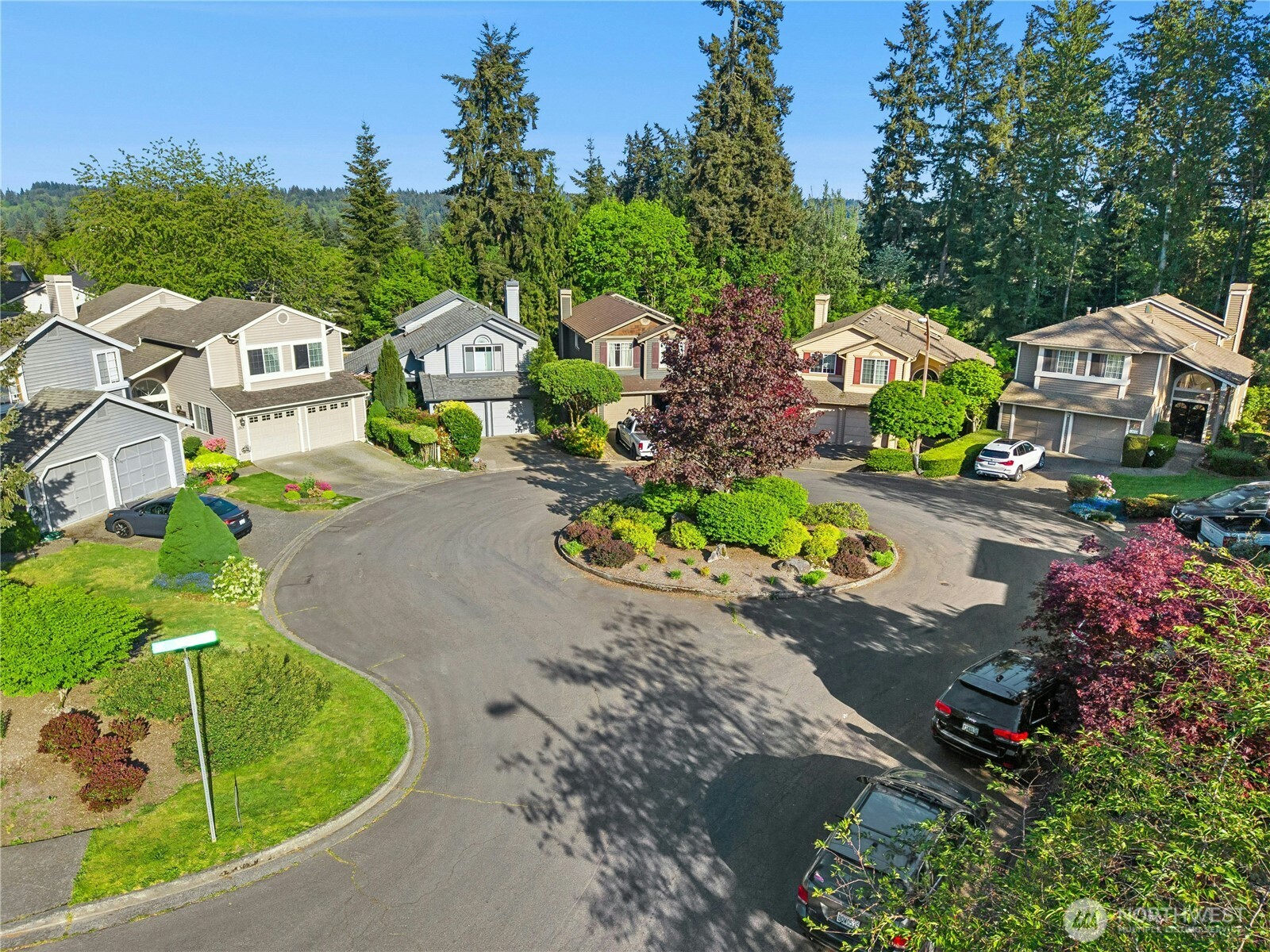 12818 NE 203rd Place , Bothell, WA 98011
