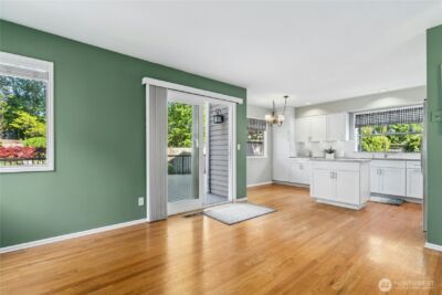 12818 NE 203rd Place , Bothell, WA 98011 - Photo 8