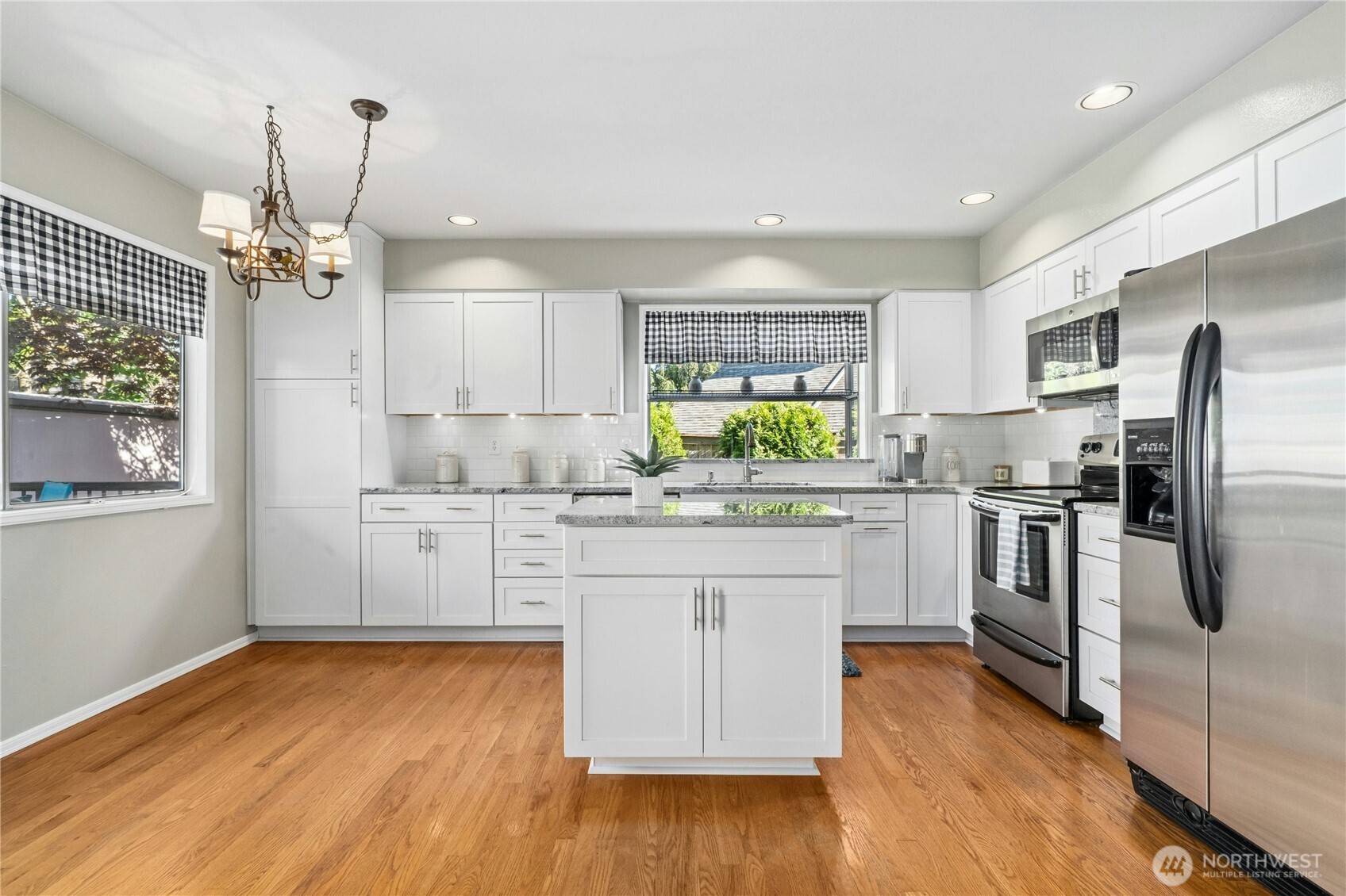 12818 NE 203rd Place , Bothell, WA 98011
