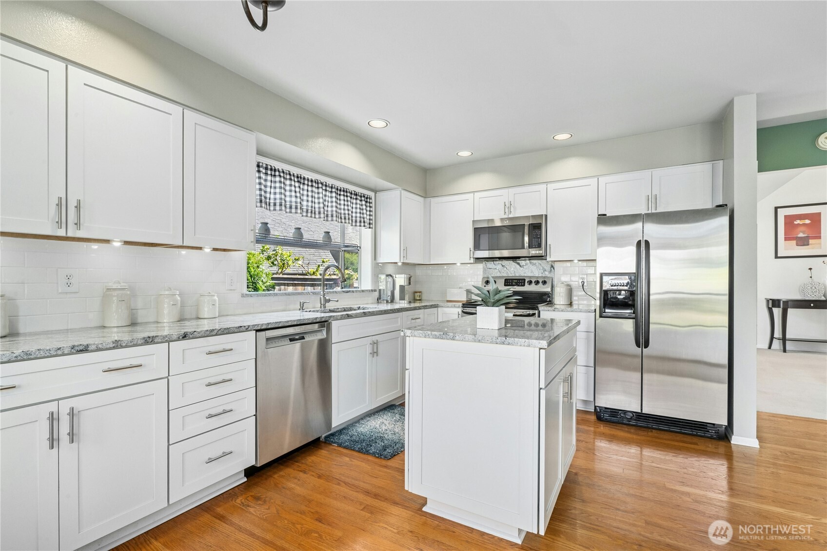 12818 NE 203rd Place , Bothell, WA 98011