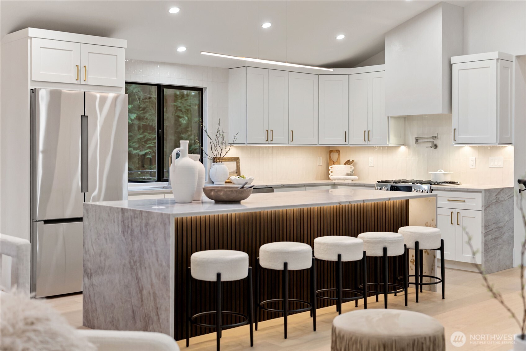 22911 57th Avenue NW, Woodinville, WA 98072