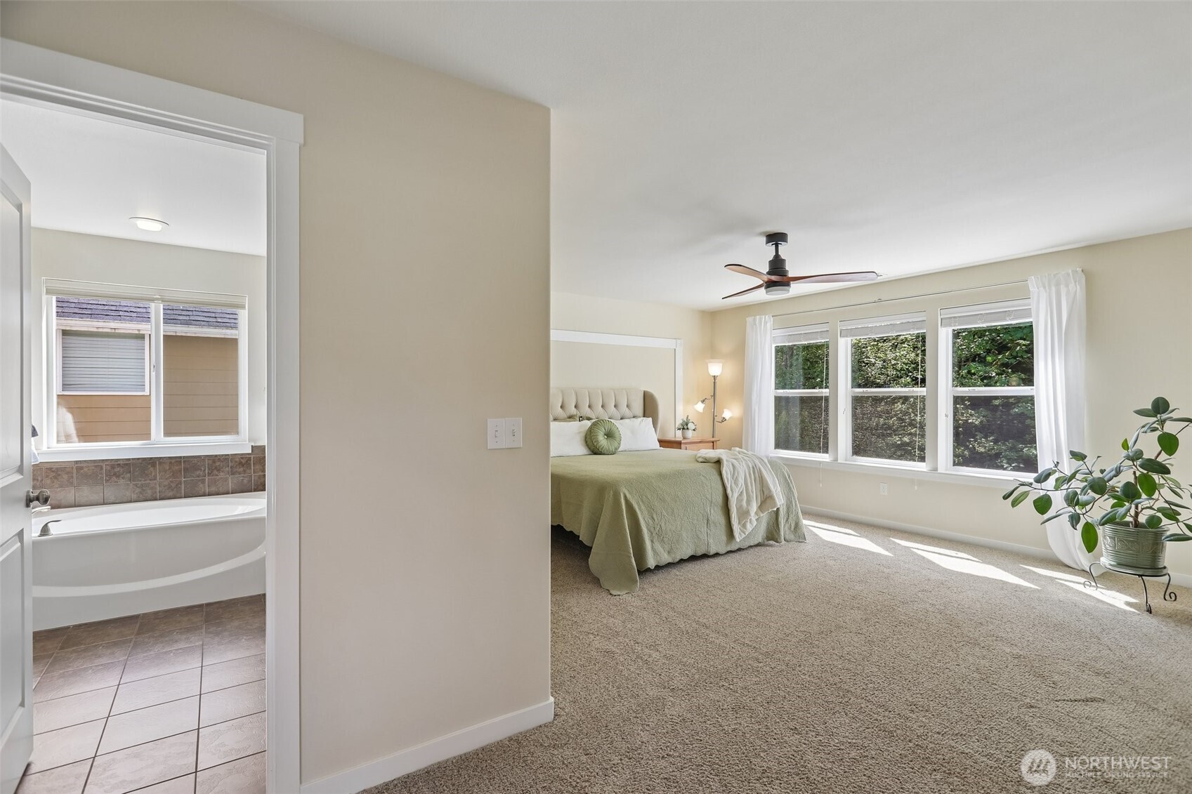 22891 SE 263rd Street , Maple Valley, WA 98038