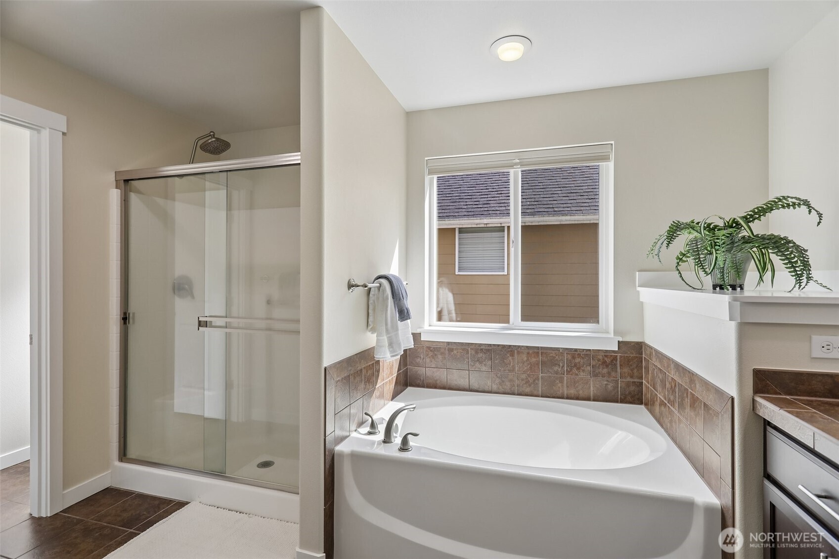 22891 SE 263rd Street , Maple Valley, WA 98038