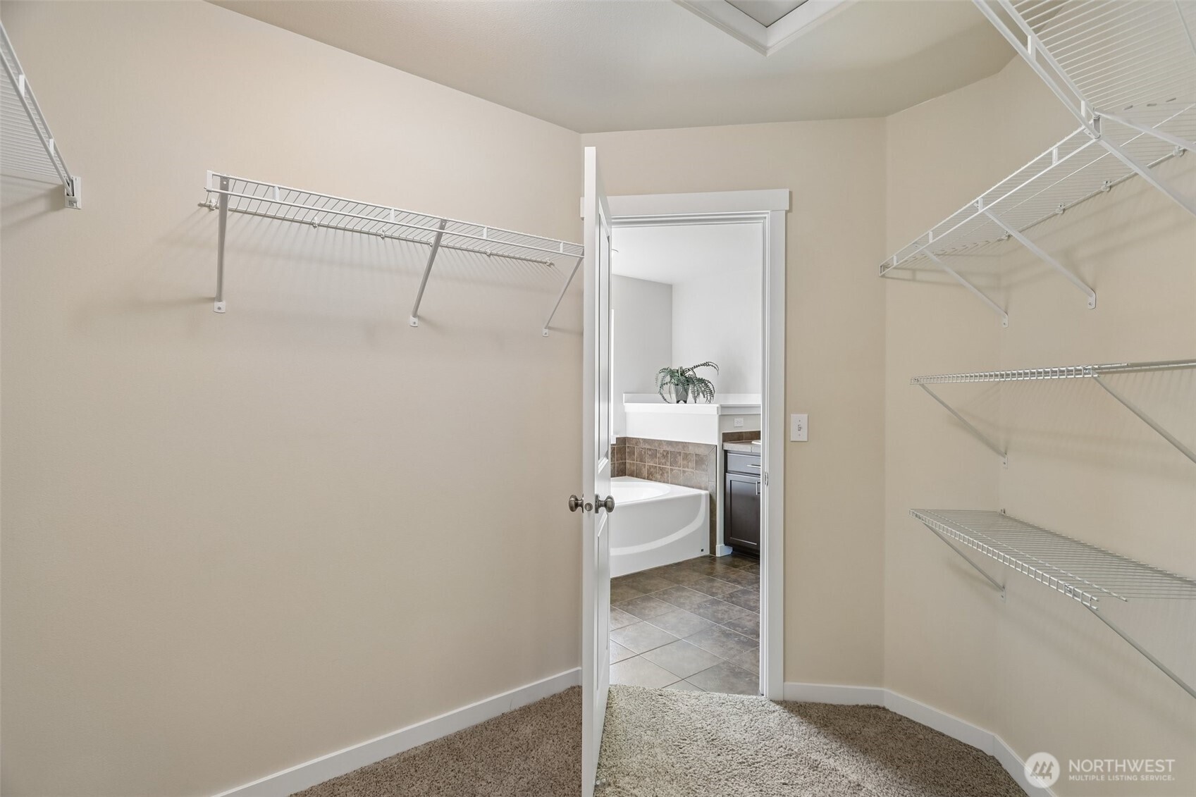22891 SE 263rd Street , Maple Valley, WA 98038