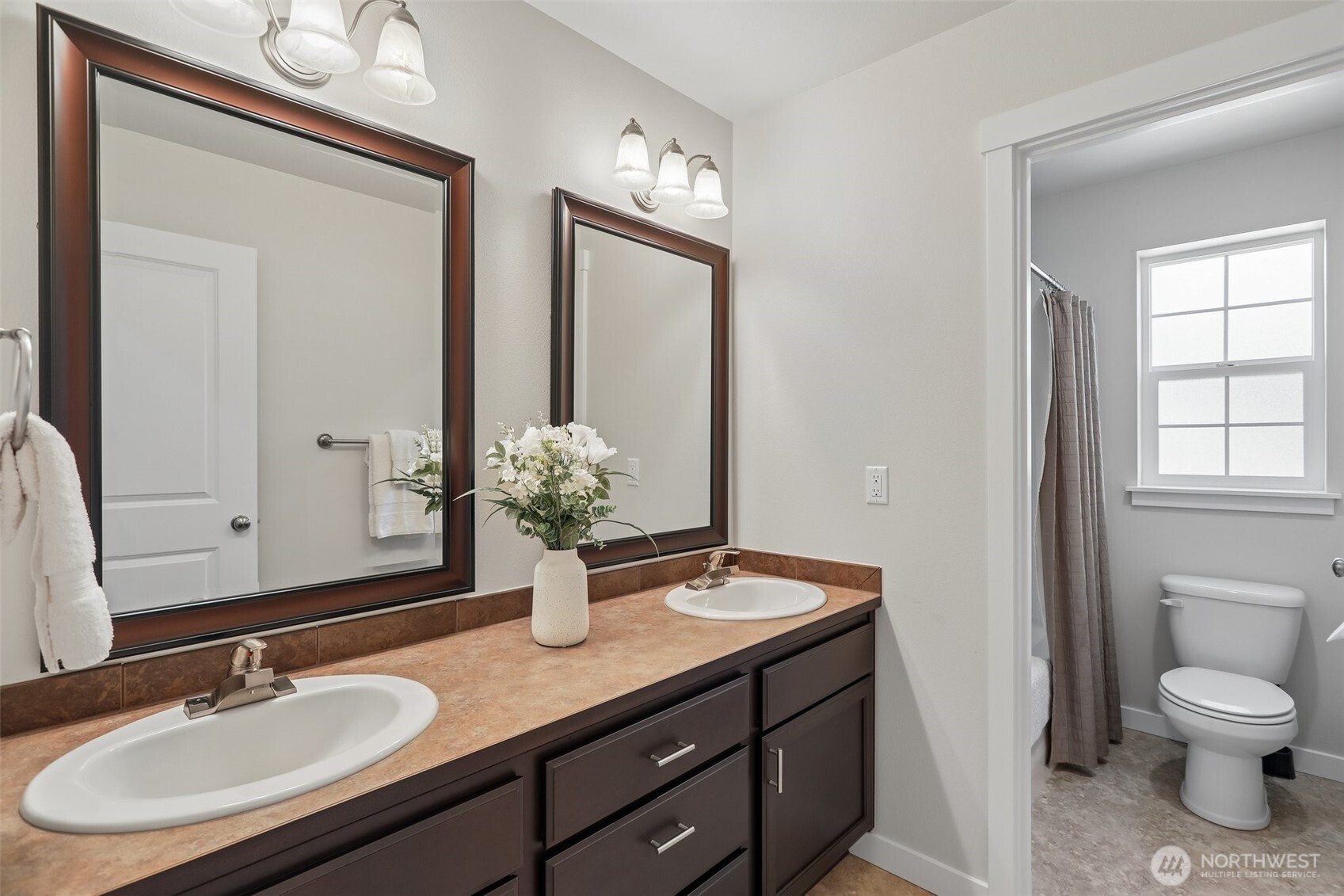 22891 SE 263rd Street , Maple Valley, WA 98038