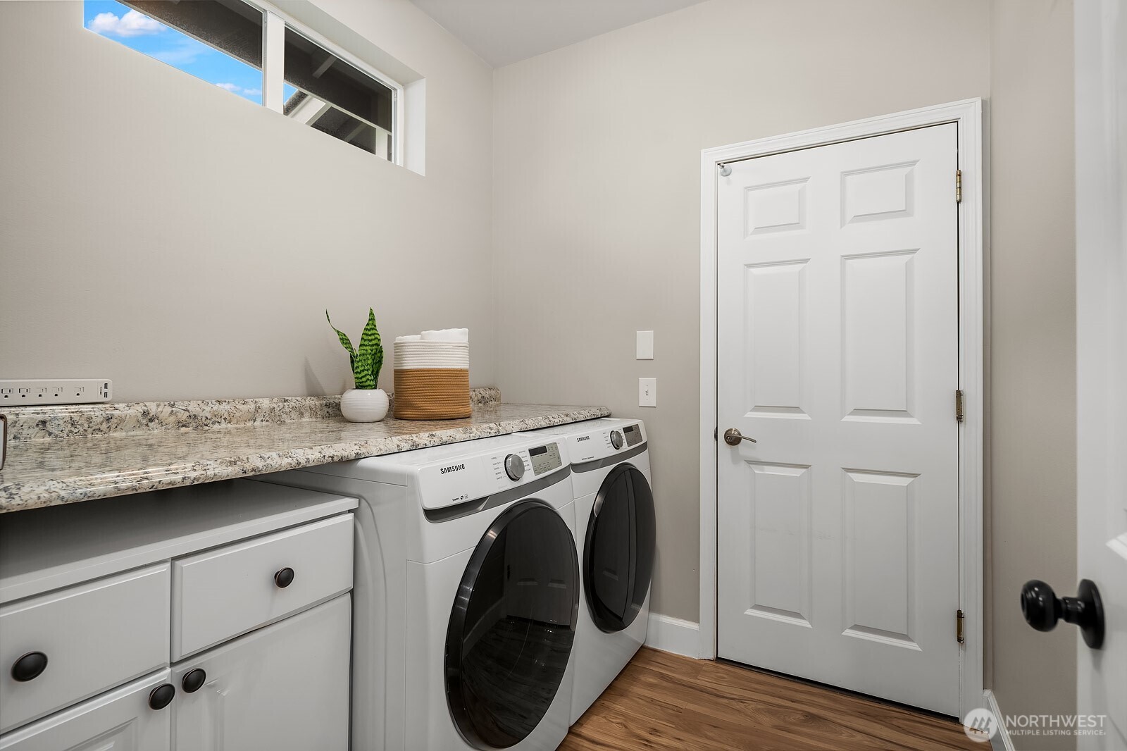 7306 Douglas Avenue SE, Snoqualmie, WA 98065