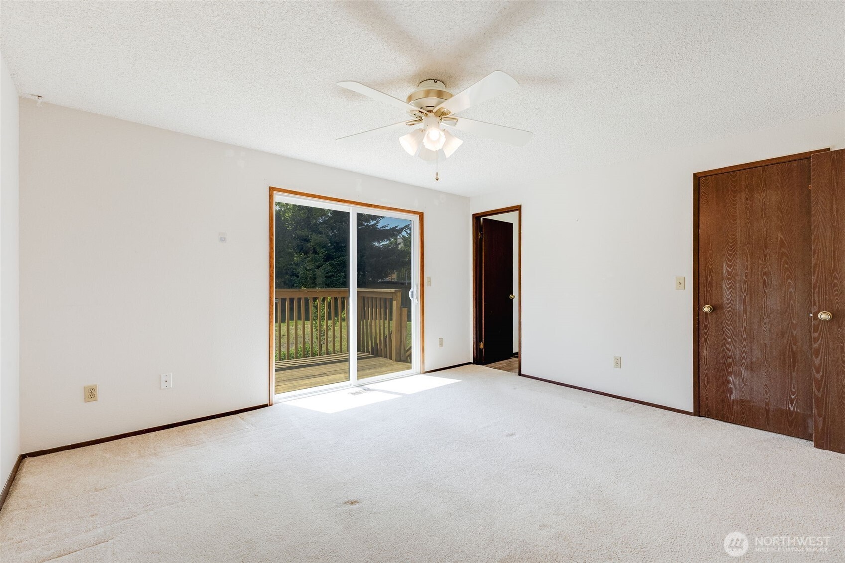 1710 Browns Point Boulevard , Tacoma, WA 98422