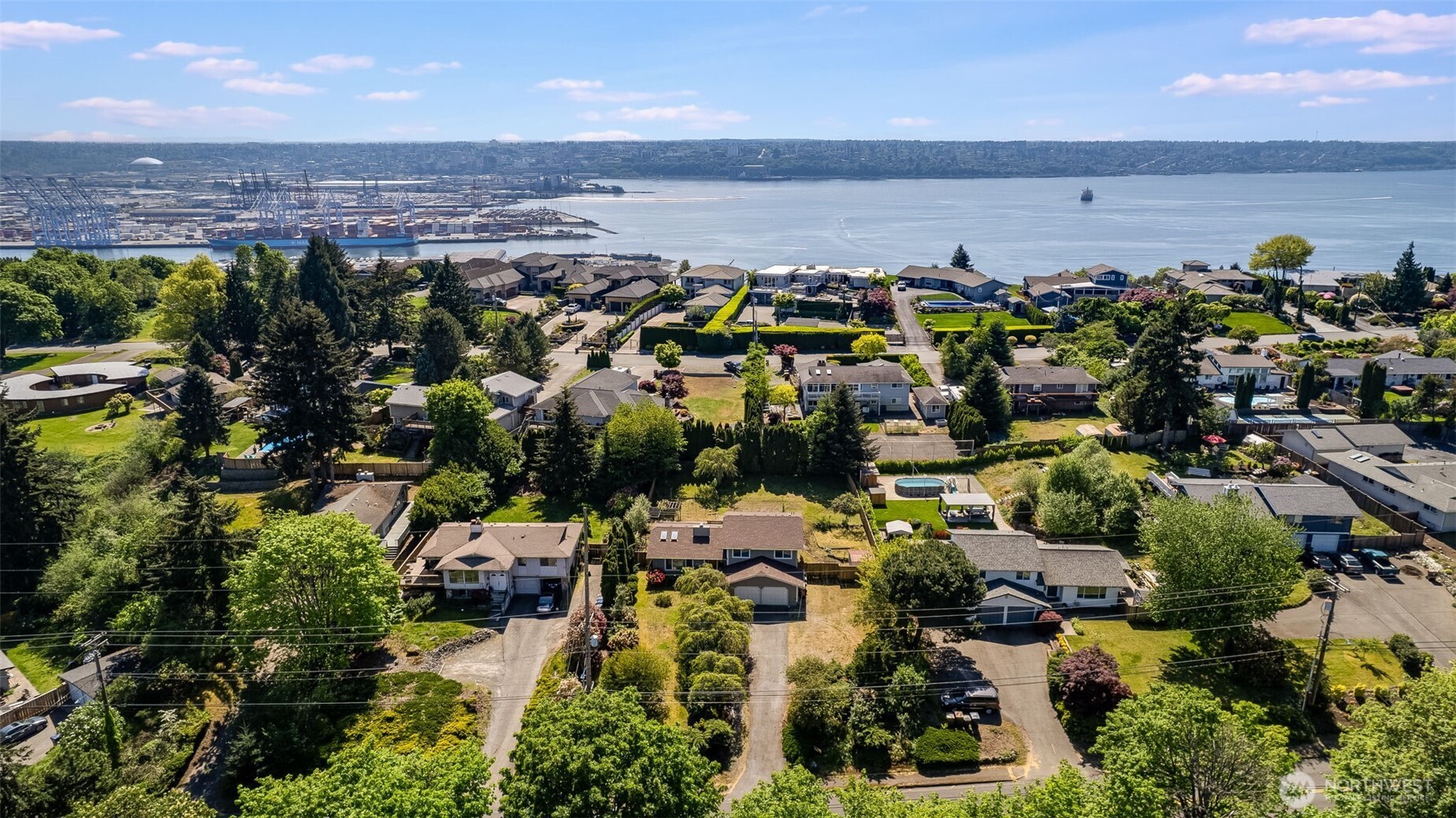 1710 Browns Point Boulevard , Tacoma, WA 98422